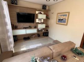 Casa com piscina e churrasqueira conforto e lazer garantido，位于马瑙斯的乡村别墅