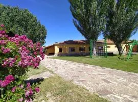 Alojamiento Rural La Arboleda