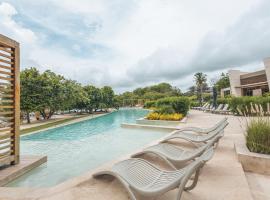 Incredible 4BR villa with ocean view in Calablanca，位于Pendales的乡村别墅