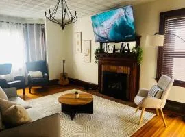 Elegant Retreat Niagara Falls, CA