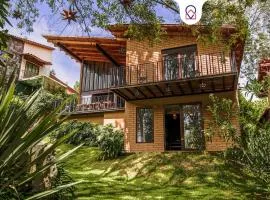 Spacious and Modern Cabin in Tapalpa, 5 Bedrooms
