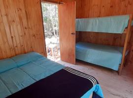 Glamping El Risco，位于Pelluhue的豪华帐篷营地