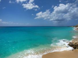 The Cliff View，位于Cupecoy的酒店