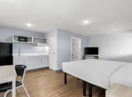 Birch Hill Suites - Lakeland