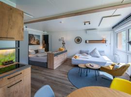 Stadel Chalet Kunterbunt，位于奥伯林塔尔的里德的自助式住宿