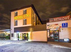Kameralny Hotel TM，位于拉多姆Radom-Sadkow Airport附近的酒店