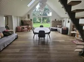 UNIKT studio med PRAGTFULD udsigt og absolut RO