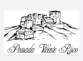 维森特里斯科酒店，位于卡斯特罗卡尔德拉斯的酒店