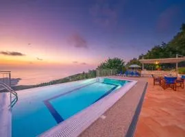 Kamini by Vintage Travel