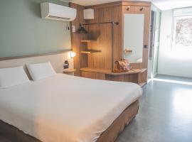 南南锡 - 卢德斯基里亚德酒店，位于卢德的酒店