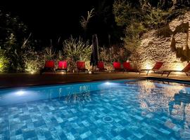 Le gîte 24 proche du Futuroscope - Jacuzzi compris，位于Beaumont的酒店