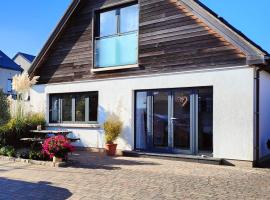 Jersey Holiday Home，位于圣布雷拉德的乡村别墅