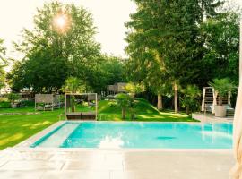 Das Parkhotel，位于巴特沃里斯霍芬的带停车场的酒店