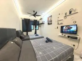 Summer Cozy Studio Room