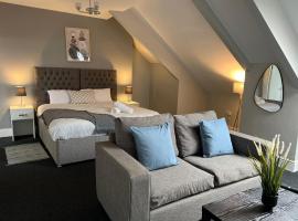 Alexander Hotel，位于惠特利湾的酒店