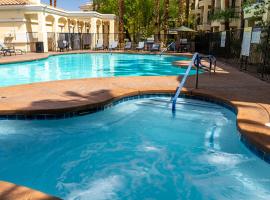 太阳俱乐部全套房度假酒店，位于拉斯维加斯的自助式住宿