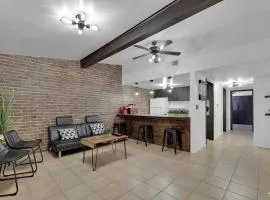 Charming 1BR Condo Near UTRGV & Downtown Edinburg