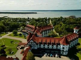 圣安德鲁斯阿冈昆海滨度假酒店，奥图格拉菲系列