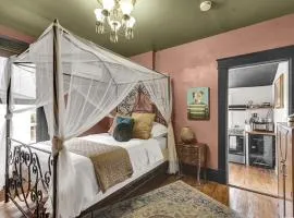 Historic 1BR w Parking Near Downtown & UTEP