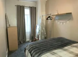 Double room in cleethorpes with wifi near beach