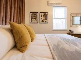 Oakdale Suites - Master Property