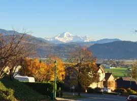 Beautiful Mountain Retreat with a View