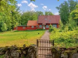 Cozy Home In Markaryd With Wifi
