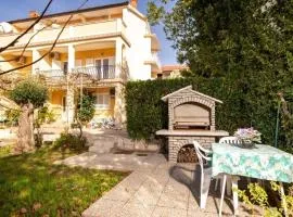 Apartments with parking space Lopar, Rab - 24754