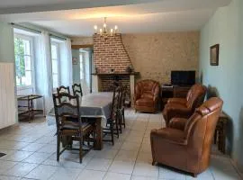 Maison rénovée près d'Orléans avec animaux admis - FR-1-590-583