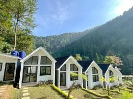 ULYAKABIN Glamping Tawangmangu Private Pool Air Hangat No BBQ