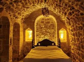 Raisin Boutuqie Home