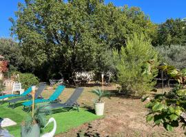 La maison aux oiseaux - Luberon，位于奥佩德的酒店