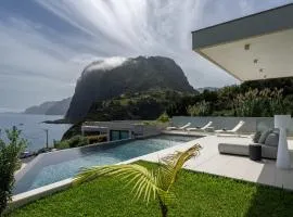 Villa Guindaste I by An Island Apart