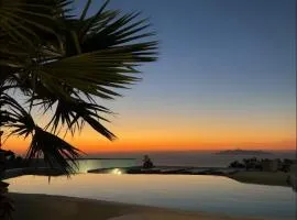 Cueva Con Vista Studios