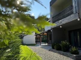 Cabana 1407 Valea Avrigului，位于阿夫里格的酒店