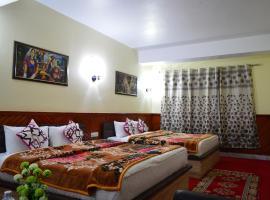 Hotel Golden Sunrise & Spa，位于佩林的酒店