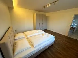 Apartment w domu pod orzechem