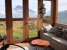 Casa ANTARA，位于奥塔瓦洛的木屋