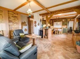 Hidden Authentic Haven Apartments - Two Bedroom Apartment with Balcony