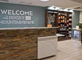 丹佛施佩尔大道汉普顿套房酒店