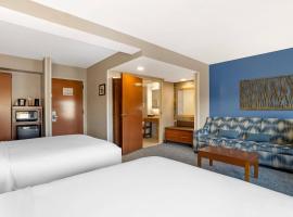 Comfort Suites near Birkdale Village- Huntersville，位于亨特斯维尔的酒店