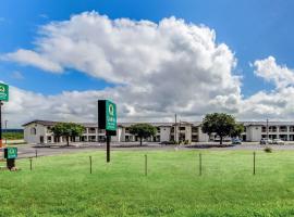 Quality Inn & Suites Junction，位于章克申的酒店