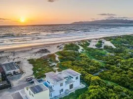 Beachfront 2BR w Deck Views Direct Sand Access Strand Way A