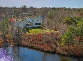 Lakers Pointe by AvantStay Lakefront Private Peninsula Hot Tub Game Room