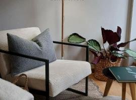 Rila Mountain Design Studio, Borovets, Shiroka poliana 216，位于波罗维茨的宠物友好酒店