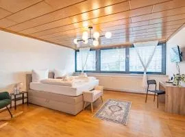 City Wohnung am Hbf mit 2 Schlafzimmern und Sky