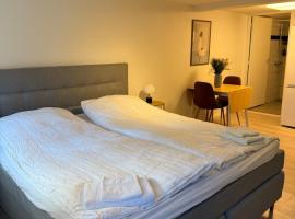 Cozy Apartment near the Center of Aalborg，位于Nørresundby的酒店
