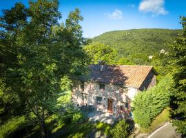 Can Simonet de Rocabruna，位于Rocabruna的酒店