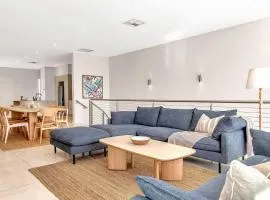 Seaview Horizon - Coastal Elegance by Henley Beach