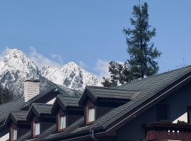 莱蒙德旅馆，位于斯塔利斯莫克维克的酒店